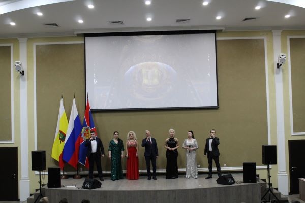 Концерт мастеров искусств из Москвы под руководством Заслуженного артиста России С.М. Зверева