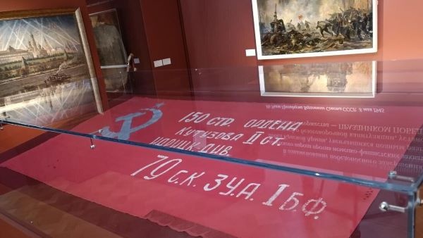 В Государственном историческом музее открылся масштабный выставочный проект «Без права на забвение», приуроченный к 80-летию Великой Победы. 29.04.2025–25.08.2025